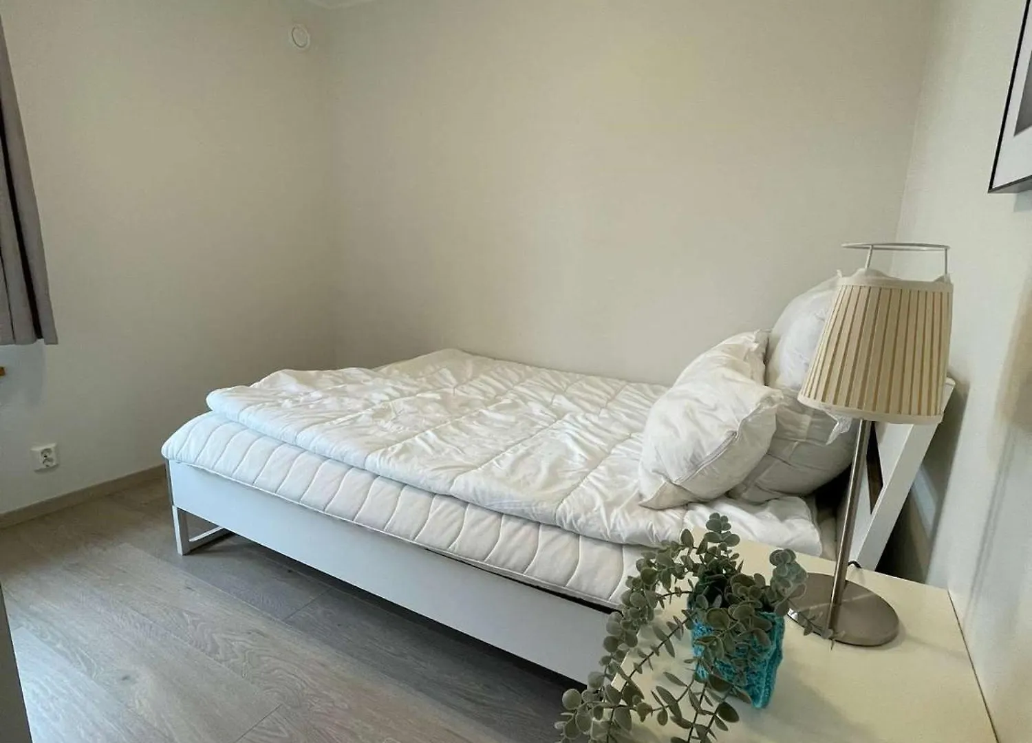 2Sb23 - Large Cheap Apartment Μπέργκεν